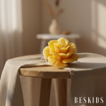 Kwiat róży - świeca z wosku pszczelego