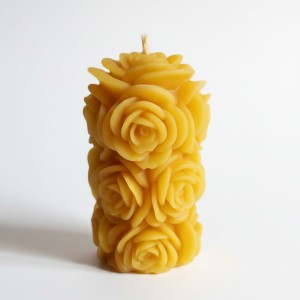 Świeca z wosku pszczelego Różany Ogród - naturalna ręcznie robiona