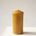 Świeca klasyczna z wosku pszczelego – naturalna, ręcznie robiona